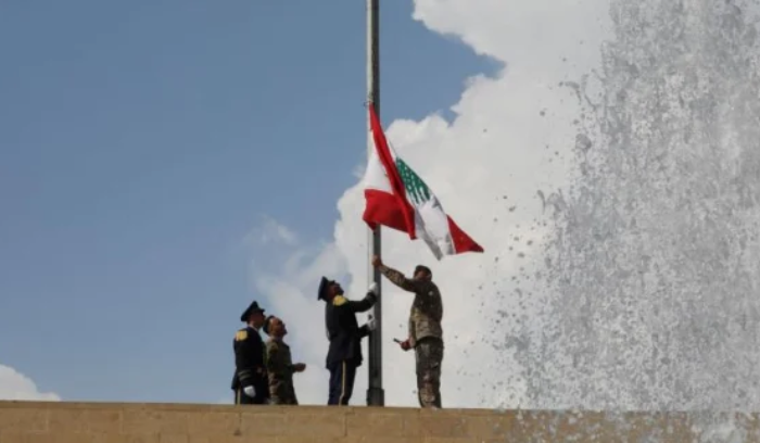 الفوضى الاقتصادية تستحكم... وأبواب الحل الرئاسي موصدة