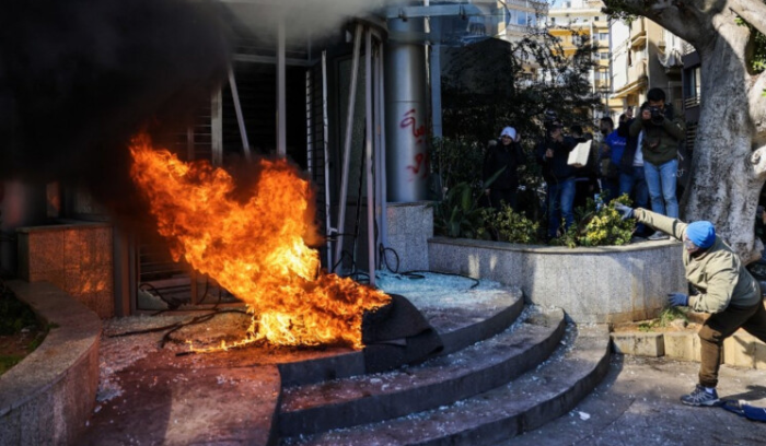 إنشغال بالإشتباك القضائي الحكومي المصرفي .. والبلد يحتضر