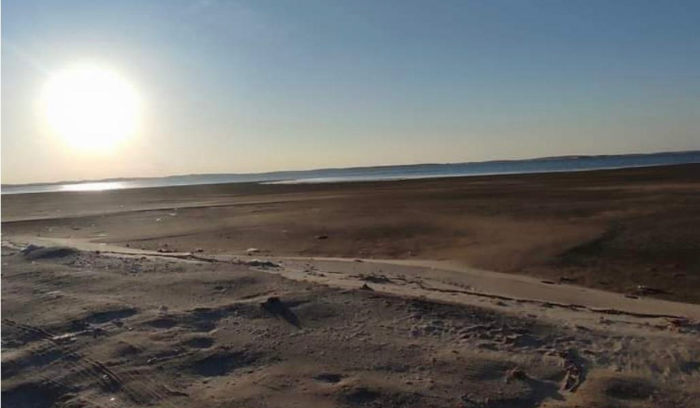 انحسار مياه البحر المتوسط أمام شواطئ شمال سيناء تحدث رعبًا كبيرًا