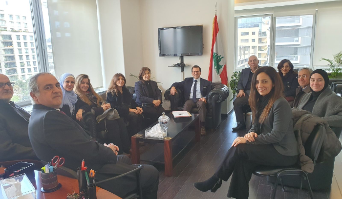 سلسلة اجتماعات لشحادة لتعزيز التعاون مع الكويت ودعم مشاريع المهجرين