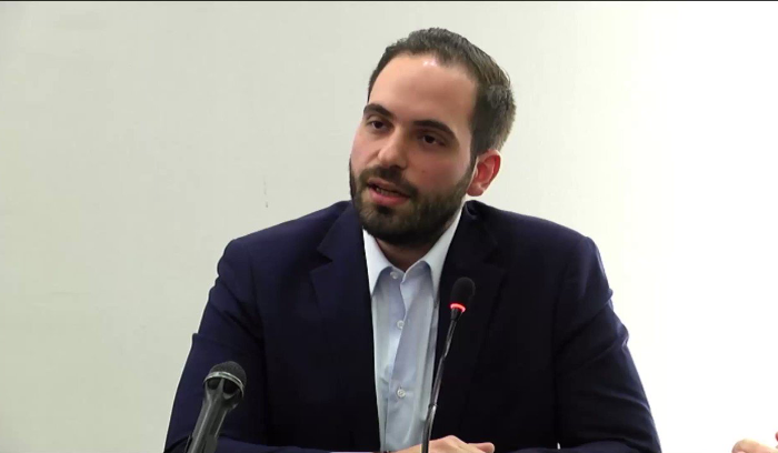 مجد حرب دعا وزير الأشغال الى الاستقالة: كرسي فارغ افضل من رئيس فارغ