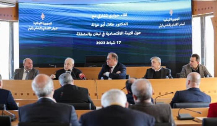 طلال أبو غزالة من المجلس الاقتصادي : اسرائيل لن تسمح للبنان ان يصبح بلدا نفطيا<br />
عربيد: ليستفق السياسيون ويُسرعوا في إنتخاب رئيس
