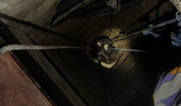 إنقاذ فتاة سقطت في بئر