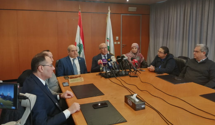 نقيب الأطباء يعلن انطلاق قافلة مستلزمات وطواقم إغاثة إلى سوريا