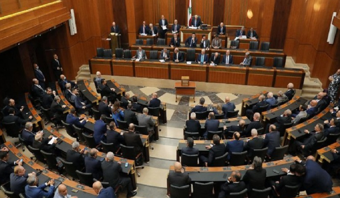 “لا” مدوّية لجلسة تشريعية للبرلمان… فهل تمرّ؟