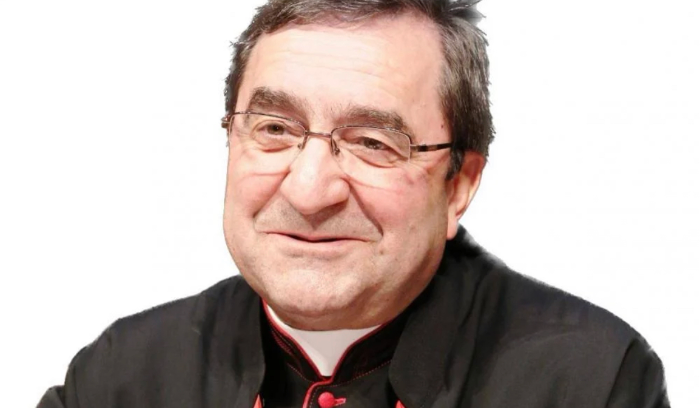 المطران منير خيرالله<br />
لنعترف يا أبناء مارون: فشلنا في السياسة ونجحنا بالقداسة!