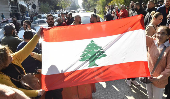 لقاء باريس: 