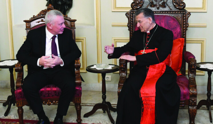 ما مصير معادلة «إبعاد فرنجية ومعوض ليمرّ عون»؟