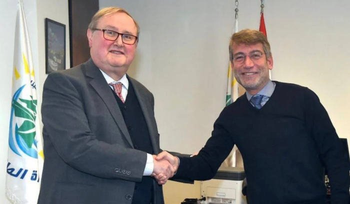 باريس تعد بتدخل لدى واشنطن لحلحلة الغاز المصري والكهرباء الأردنية: عين فرنسا على MEA والبريد والمرفأ