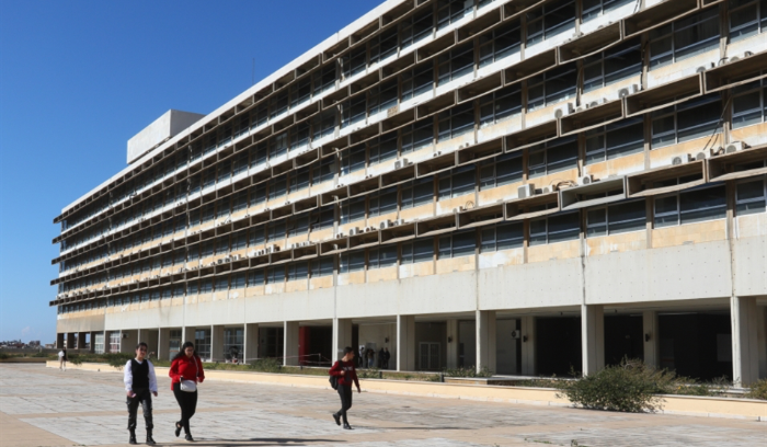 مصير مجمع الحدث الجامعي على المحك