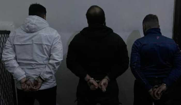توقيف 3 مطلوبين... وهذا ما ضُبط بحوزتهم