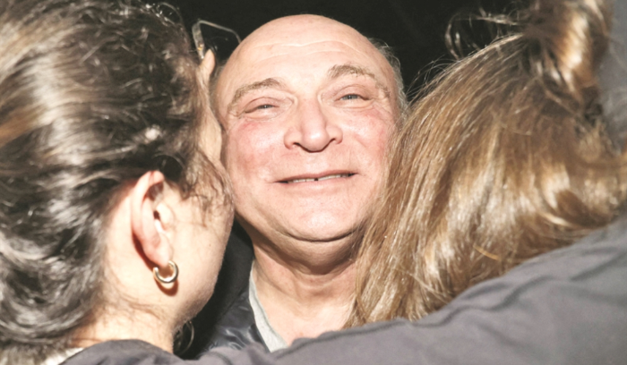 تنحية البيطار أو ضياع القضاء والتحقيقات <br />
واشنطن وباريس تشرحان أبعاد تدخلهما مع البيطار <br />
مجلس القضاء: إنقاذ التحقيق أو دفنه؟