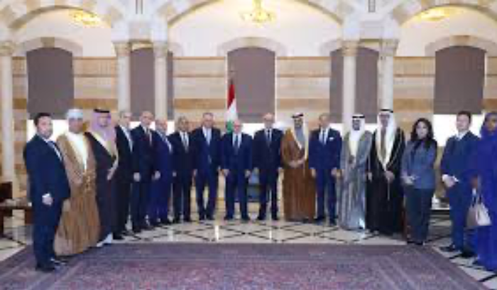 أمن رسمي في التشييع غداً.. ولا مبرّر لفوضى المطار<br />
عون تلقى دعوة للمشاركة بالقمة العربية وسلام يدعو العرب للإستثمار في لبنان