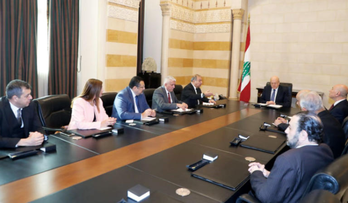 ميقاتي: عون وباسيل يحاربانني بـ«الميثاقية» وعينهما على نصف الحكومة<br />
غير مستعجل على «الانعقاد الحتمي» لمجلس الوزراء رغم الشغور الرئاسي