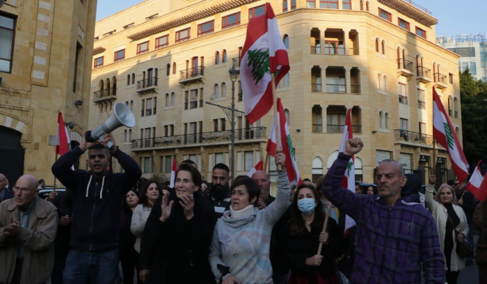 اشتداد التأزم السياسي وسط الاعتصام النيابي