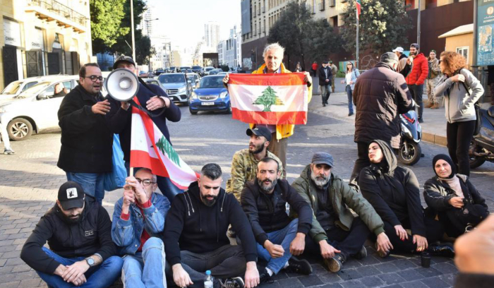 مخاطر غير محسوبة لاعتصام 