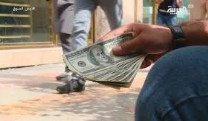 80 % من اللبنانيين لا يتأثرون بارتفاع قيمة الدولار<br />
أبرز المستفيدين من الأزمة تجار وناشطون على منصة «صيرفة