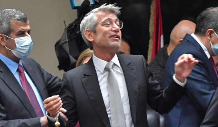 فياض: أنا “كلاس”