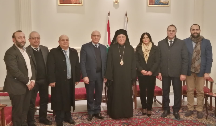 العبسي مستقبلا وفداً من نقابة الأطباء : للتمسك بالوطن وعدم افراغه من كفاءاته وقدراته الإنتاجية