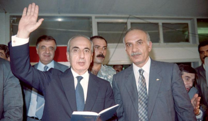 ذكريات مع «عراب الطائف» الراحل حسين الحسيني: لا يمكن أن نطلق الحرية لكل منا أن يأخذ ما يعجبه من الاتفاق<br />
كان يرى أن رئيس الجمهورية هو رئيس جميع السلطات وليس السلطة التنفيذية وحدها