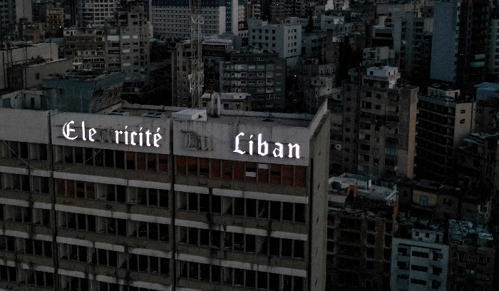 الكهرباء تنعى التغذية.. وتكليف البستاني بالتعمية على الإخفاق العوني<br />
مخاوف من خديعة لزيادة التعرفة مجدداً.. ووزراء التيار لتعطيل مراسيم الجلسة الأخيرة