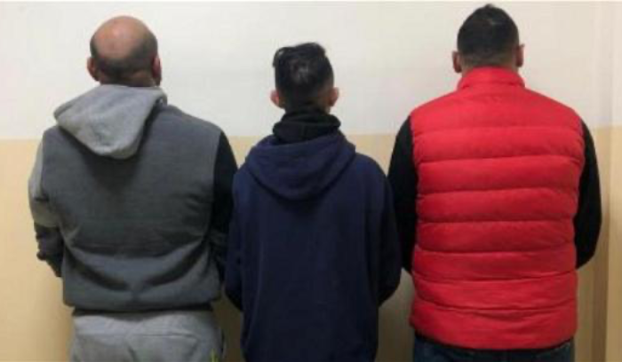 بهدف السرقة... دخلوا منزل مسنّ وكبّلوه والعاملة المنزليّة