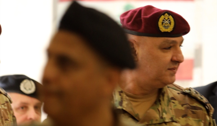 وزير الدفاع الفرنسي: قائد الجيش مترفّع عن الرئاسة<br />
أنصار معوّض يفكرون بحنين بديلاً... وباريس تقول إن قائد الجيش مترفع! لقاء باريس الرباعي: إنقاذ المبادرة الفرنسية - القطرية؟