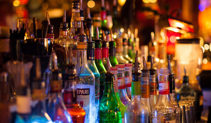 قرارٌ “مفاجئ” بشأن المشروبات الكحولية في دبي