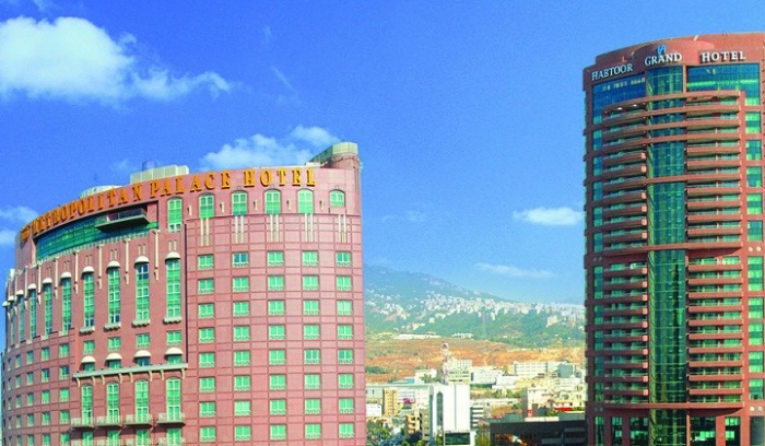 أحد اكبر فنادق بيروت يعود للحياة