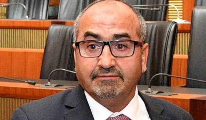 الحشيمي ندد بالأساليب القمعية التي تحارب الكلمة