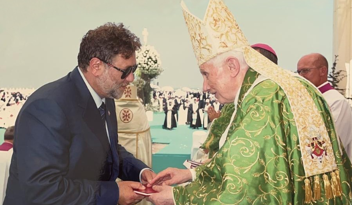 افرام: سلام على خادم المنطق والإيمان…سلام على روحه المضيئة