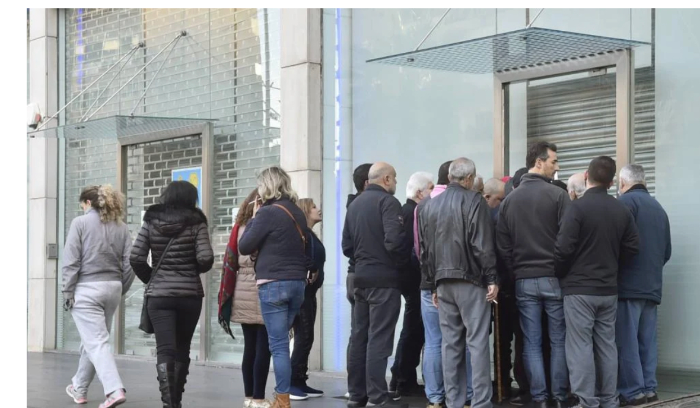 صيرفة تحوّل الأنظار من الإصلاح إلى المضاربة<br />
من منصة صرف دولار... إلى صرف نفوذ ومصالح وفساد