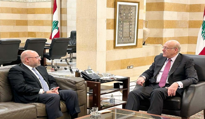مسائل متعلقة بالاستشفاء والدواء بين ميقاتي والأبيض