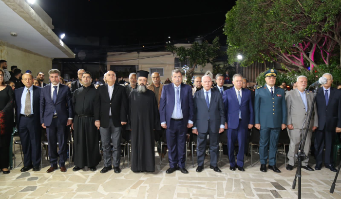 اضاءة شجرة الميلاد في مخيم ضبية