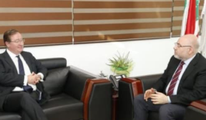 الأبيض بحث والسفير البريطاني في الواقع الصحّي