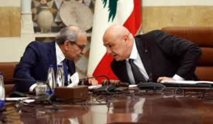 إعادة «قرار الحرب والسلم» إلى الدولة.. وشهر أميركي لنزع سلاح الميليشيات!<br />
نقاشات حادة بين الوزراء الشيعة ووزراء القوات.. وتكليف رجي معالجة أزمة الطيران مع طهران