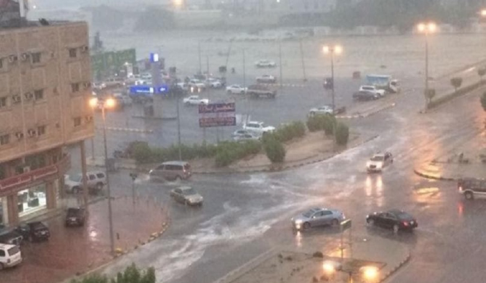 الأمطار تغمر السوق القديم في جبيل