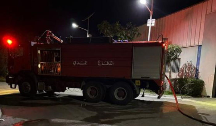 حريق داخل معمل للدواجن في انفه