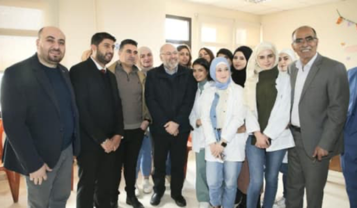 الأبيض: لدعم الطاقم الطبي والمجتمعات الحاضنة للنازحين