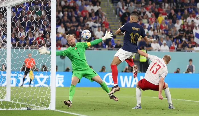 فرنسا‬⁩ أول المتأهلين لدور الـ16 من ⁧‫كأس العالم قطر2022‬⁩