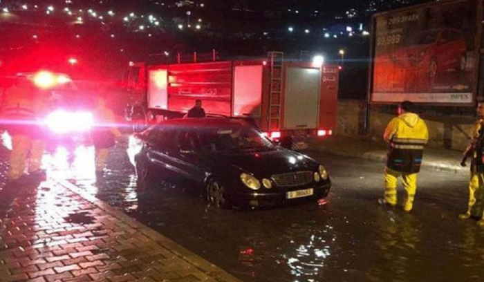 إنقاذ مواطنين احتجزوا داخل سياراتهم في كسروان