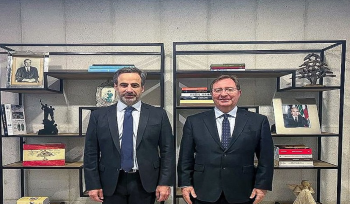 الأوضاع العامة بين معوّض والسفير البريطاني