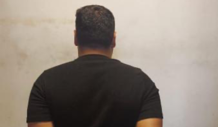 دخلوا منزل أحد المواطنين في زوق مكايل بقوّة السّلاح وكبّلوه!