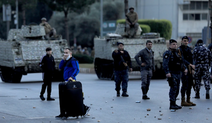 هل ينصاع لبنان لمنع هبوط الطيران الإيراني في بيروت نهائياً؟