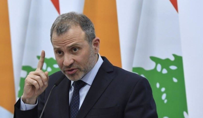التقى بري سراً في بيروت... ودوكان في باريس: هل أحرق باسيل كل الجسور مع فرنجية؟