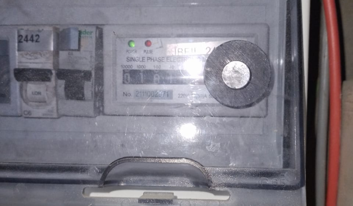 شركة بيبلوس للكهرباء استغربت اقدام احد عناصر الشرطة في احدى البلديات على سرقة التيار