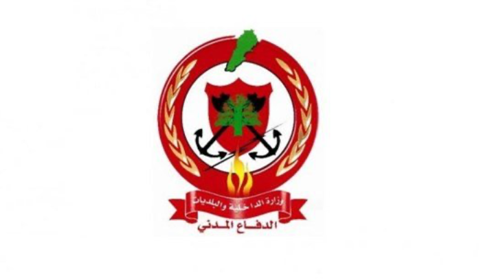 انقاذ مواطنين علقوا داخل سيارتهم في نهر الكلب وذوق مكايل