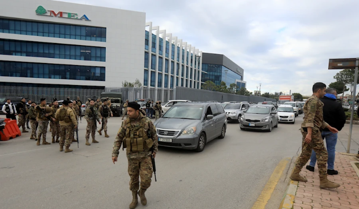 اعتداء على «اليونيفيل» قرب المطار... والجيش يتدخل بـ«كل حزم»