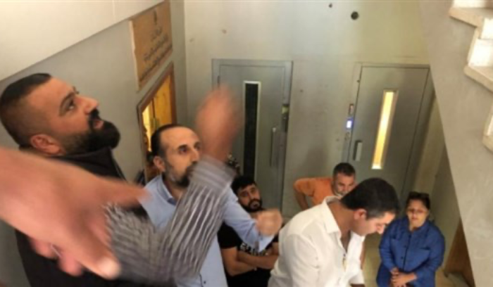 اقتحام مؤسسة مياه لبنان الجنوبي... 