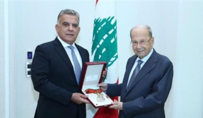 عون يقلّد اللواء ابراهيم وسام الأرز من رتبة ضابط أكبر